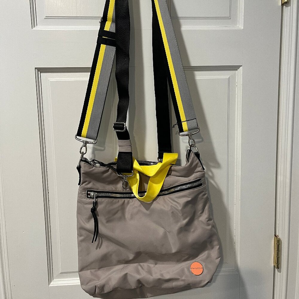 Shorty Love - Wonder - Large Crossbody Bag w/ extra strap